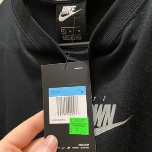 NWT Nike uptown shirt